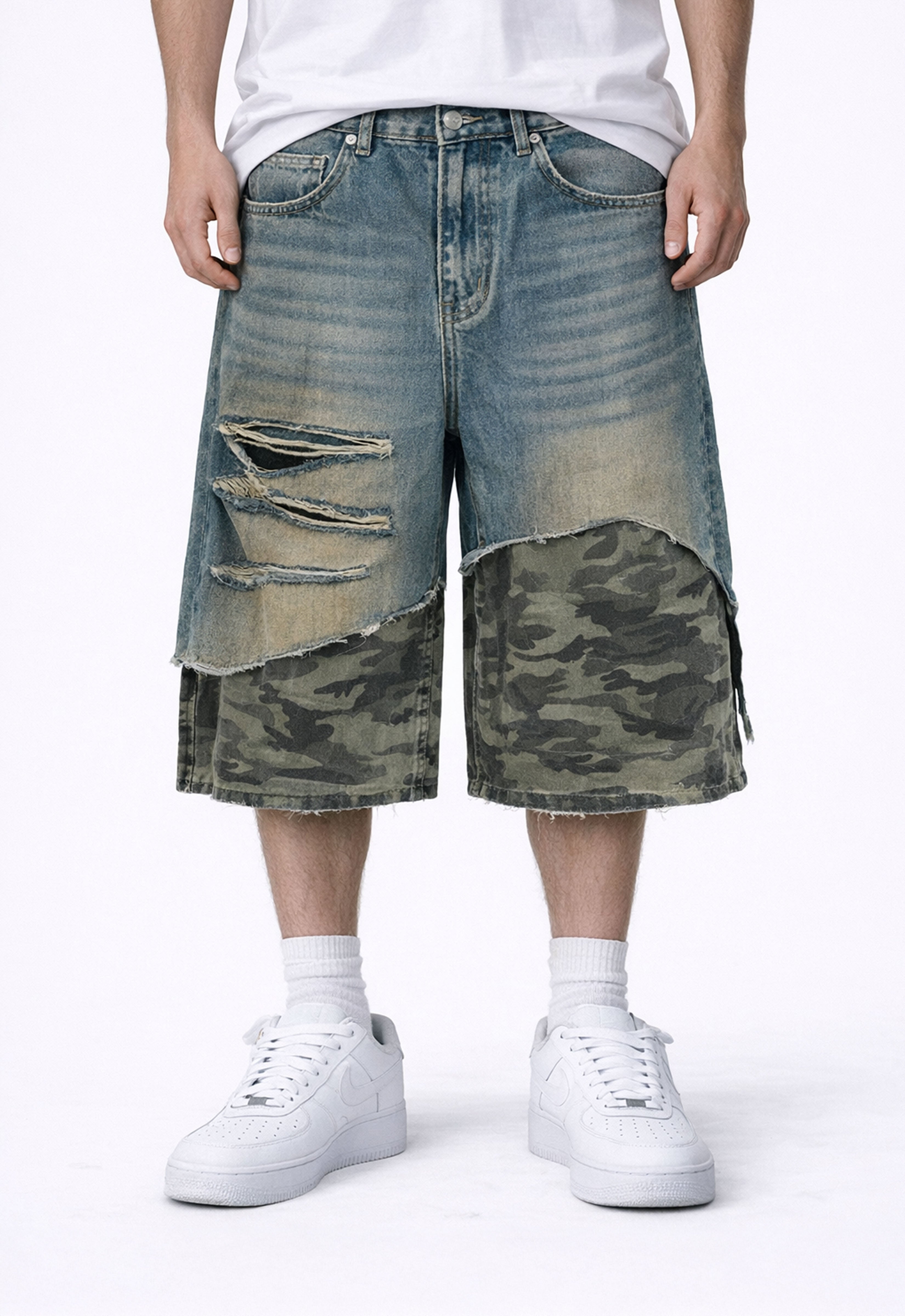 AZUL SCAB CAMO SHORTS